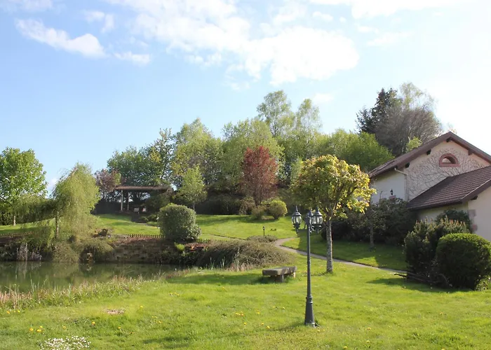 Le Paradis Casa de Férias Saint-Nabord